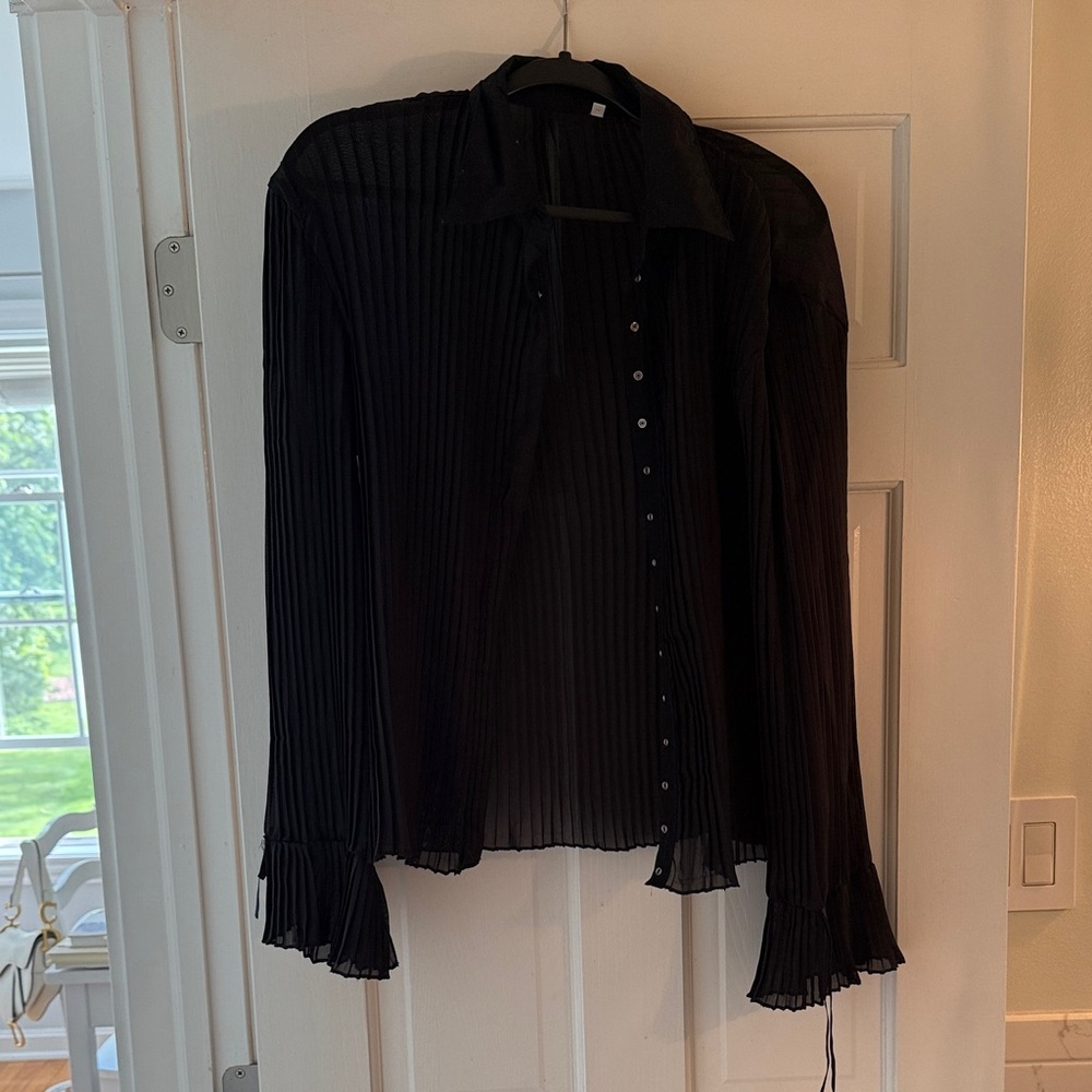 Black Pleated Long-Sleeve Button-Down Top - Women
